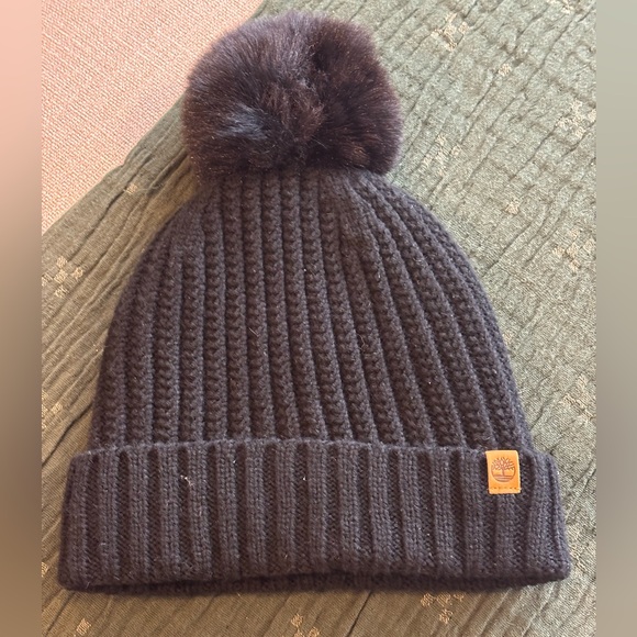 Timberland Accessories - Timberland Black Knit Beanie with Pom-Pom 044